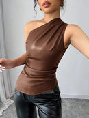 Blusa Um Ombro Só em Couro