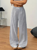 Calça Feminina Girls List – Listras Elegantes e Modelagem Wide Leg