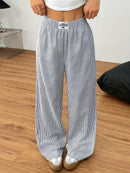 Calça Feminina Girls List – Listras Elegantes e Modelagem Wide Leg