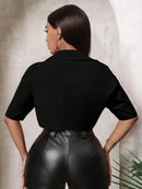 Camisa Cropped de Alfaiataria – Manga Curta e Bolsos Frontais para um Look Moderno