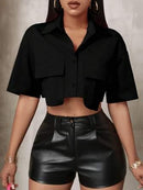 Camisa Cropped de Alfaiataria – Manga Curta e Bolsos Frontais para um Look Moderno