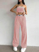 Conjunto ChicEase Top Bandeau e Calça Pantalona – Elegância e Conforto em Uma Só Peça