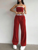 Conjunto ChicEase Top Bandeau e Calça Pantalona – Elegância e Conforto em Uma Só Peça