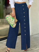 Calça Feminina Cristal – Pantalona com Fenda e Detalhes em Botões Casual