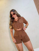 Conjunto Feminino em Alfaiataria Boucle Mode – Cropped e Short Social