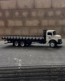 Miniatura Mercedes-Benz 1313 Plataforma Branco - Escala 1/24